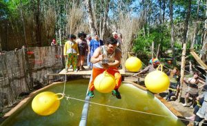 Actividades para despedidas en Lloret de Mar: Humor Amarillo